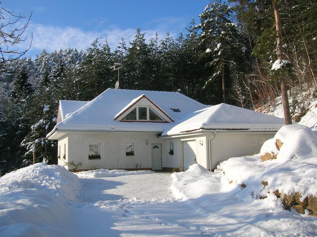 Comfortable Detached House With Large Garden Villa Klokoci Exteriör bild