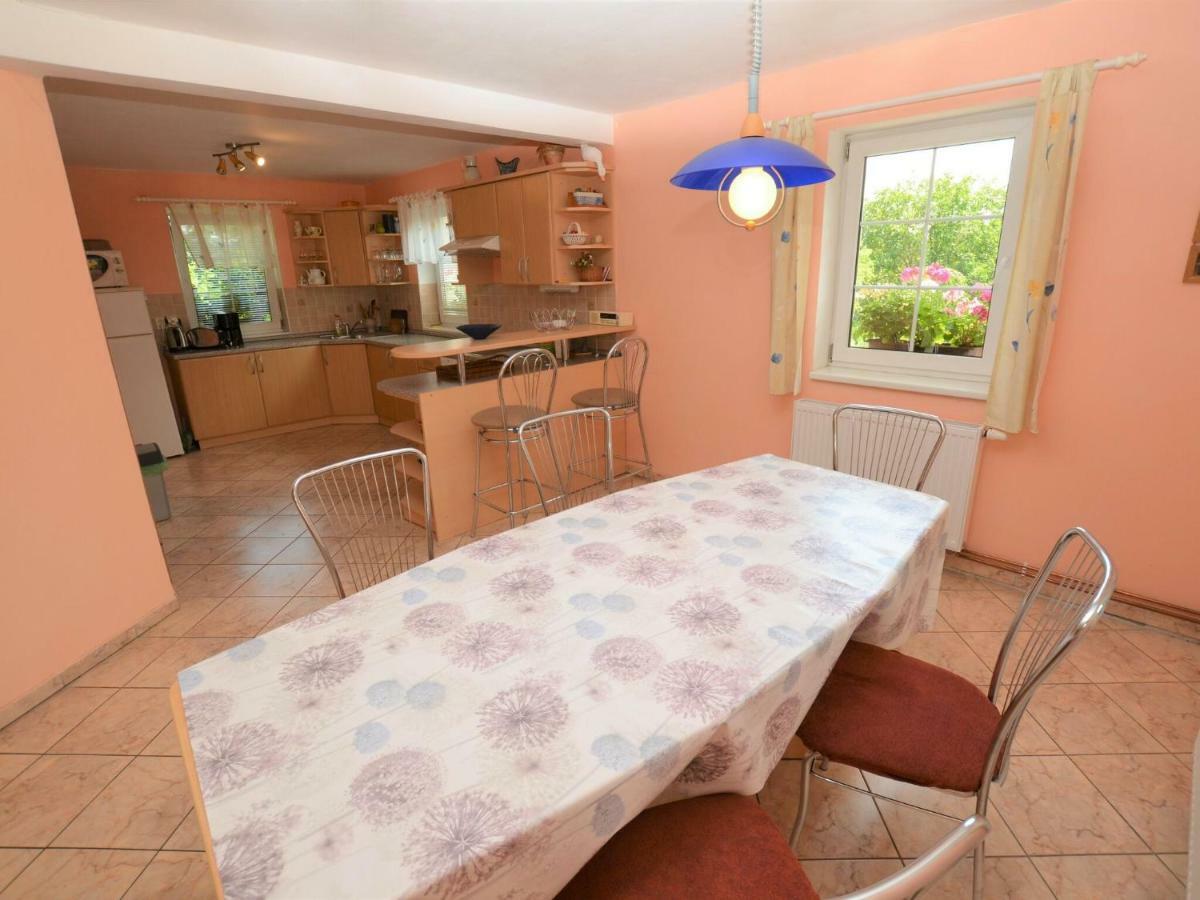 Comfortable Detached House With Large Garden Villa Klokoci Exteriör bild
